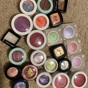 Single eyeshadow bundle